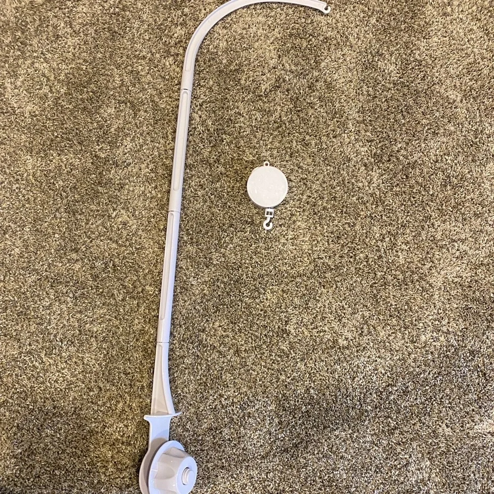 Mobile hanger with music box - Picture 2 of 8